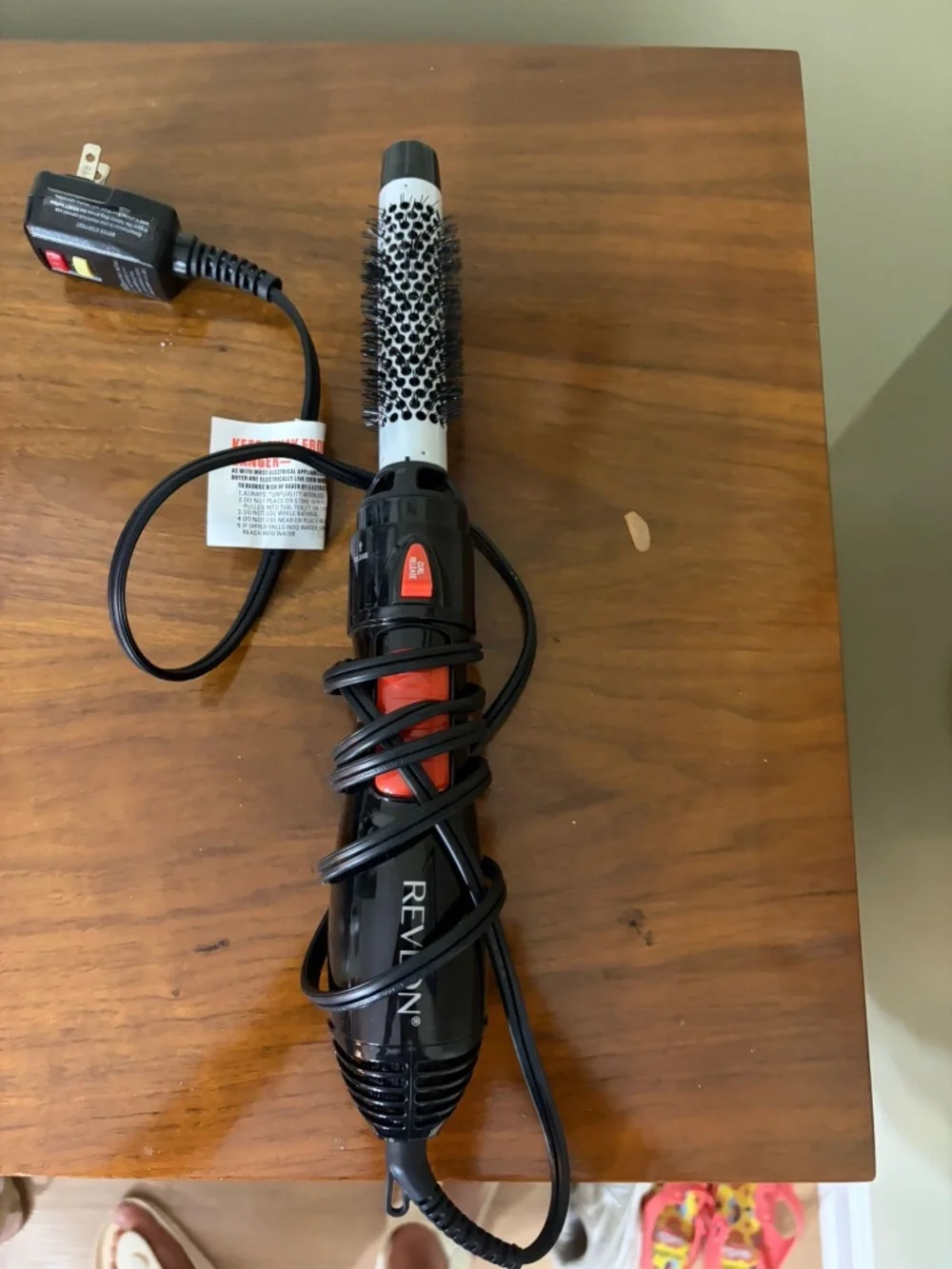 Bundle hot curling iron and brush